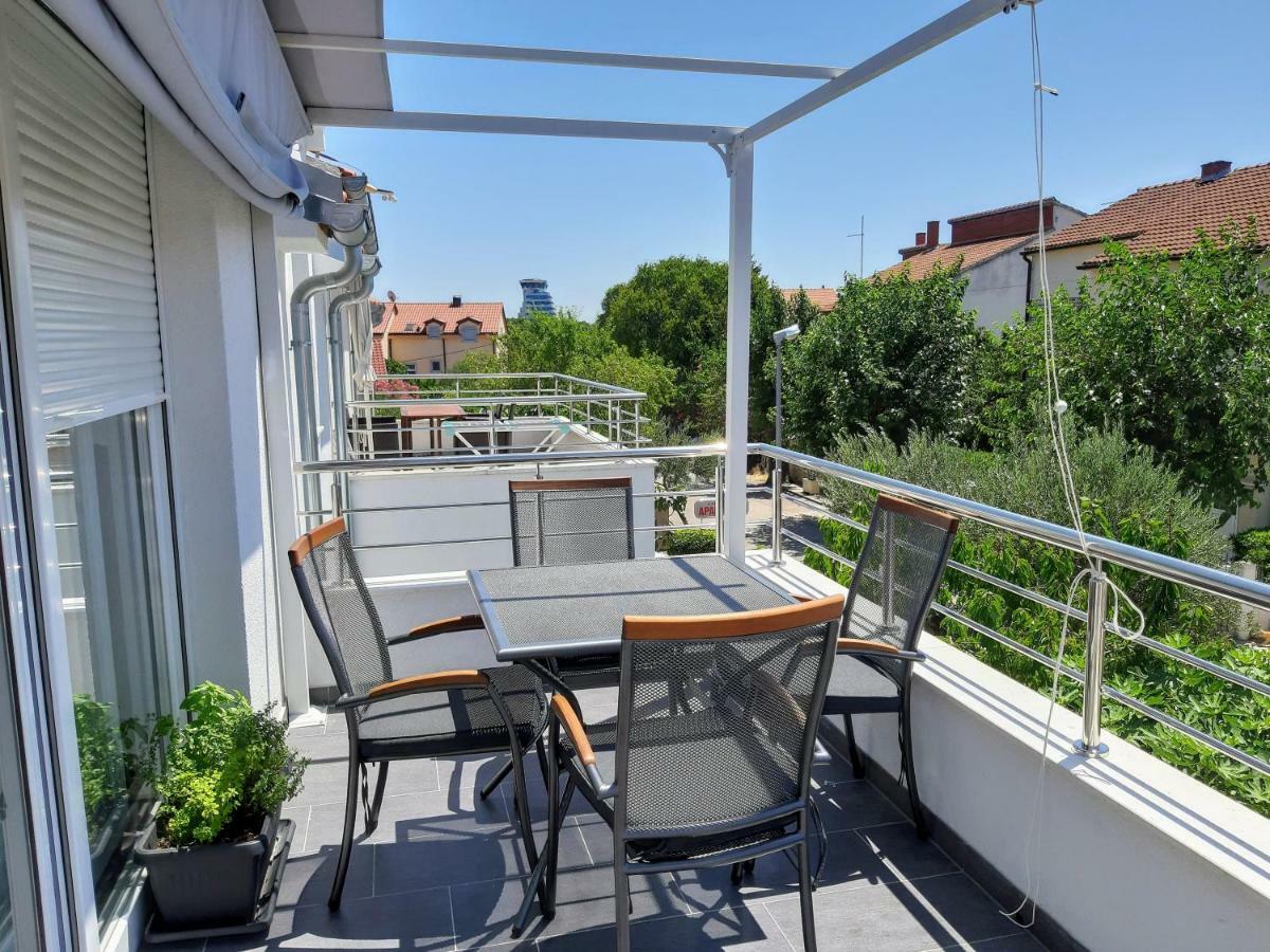 Apartment Pepina Vodice Buitenkant foto